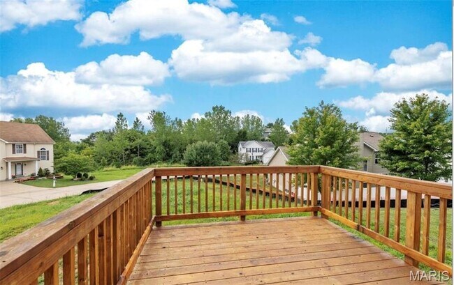 Building Photo - 4602 Siesta Dr