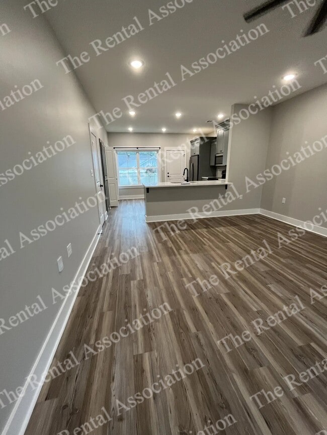 Building Photo - 2555 Arkansas Rd