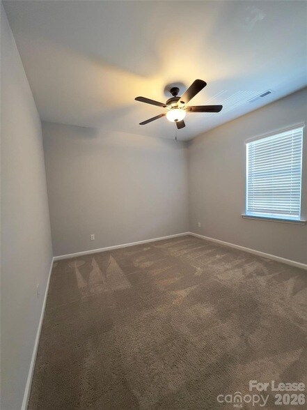 Building Photo - 11262 Serenity Farm Dr