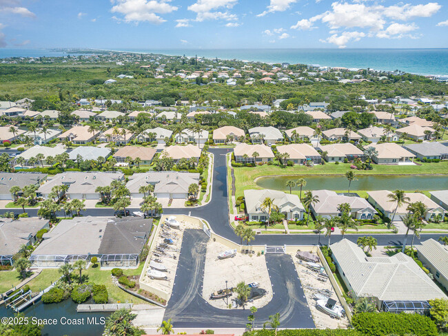 Building Photo - 387 Pentland Dr