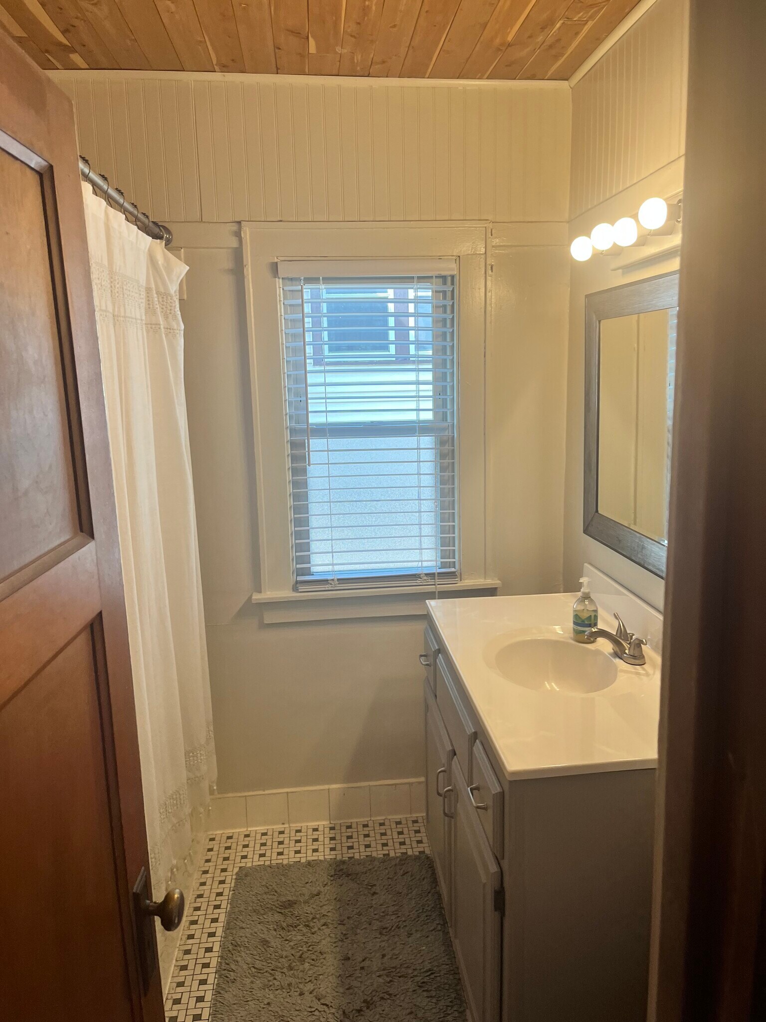 Building Photo - 2348 N 58th St