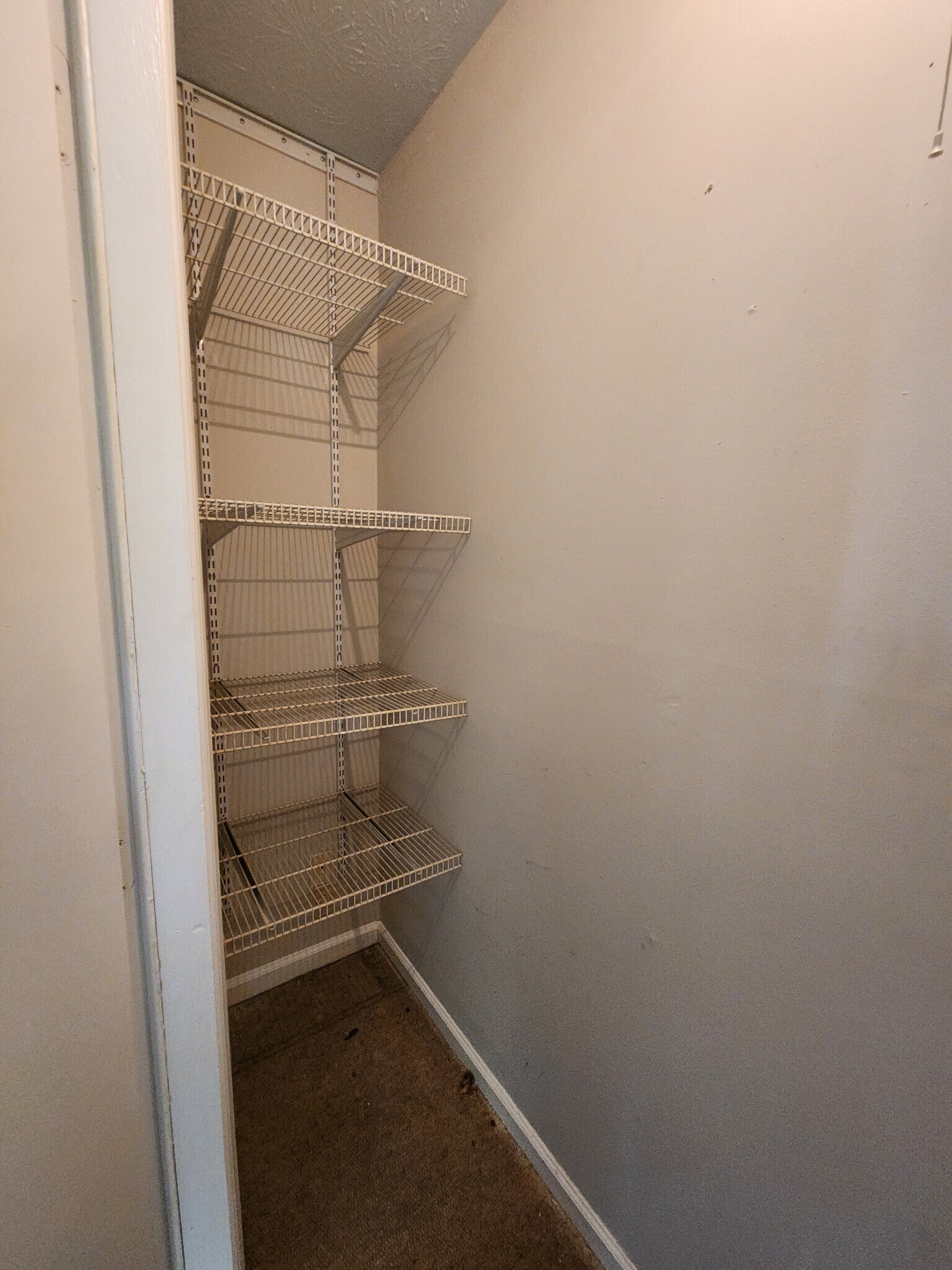 Building Photo - 4000 Riverlook Pky SE