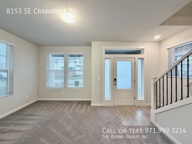 Building Photo - 8153 SE Crabapple St