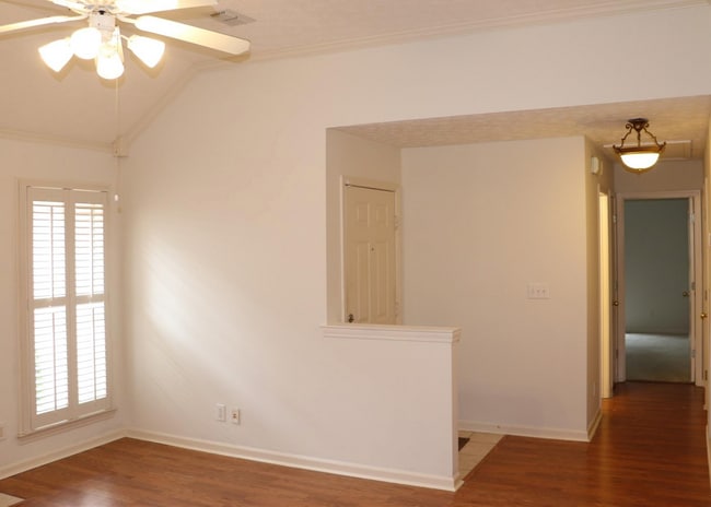 Building Photo - 8908 Asheville Dr