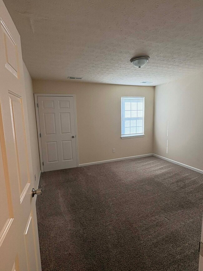 Building Photo - 1618 McIntosh St