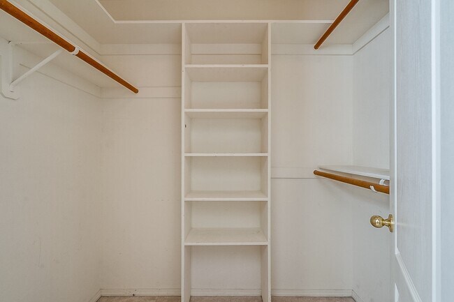 Building Photo - 5631 N Paseo Otono