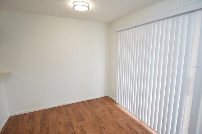 Building Photo - 8425 Cerro Cir