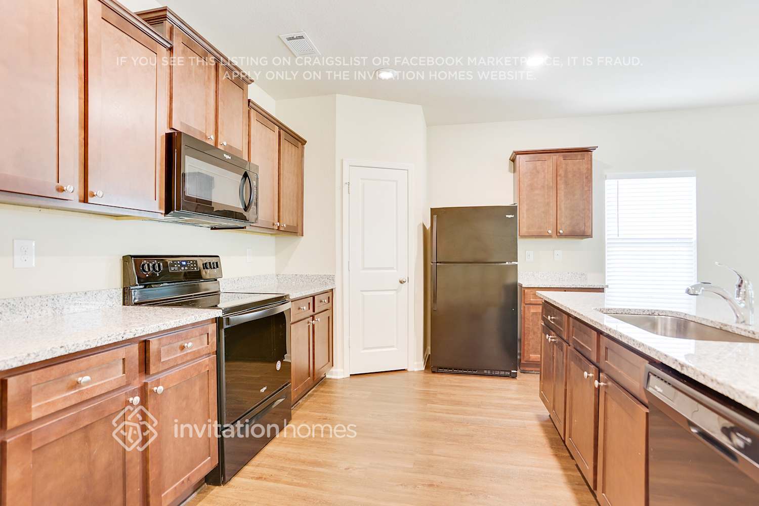 Building Photo - 3465 Ridge Hill Pkwy