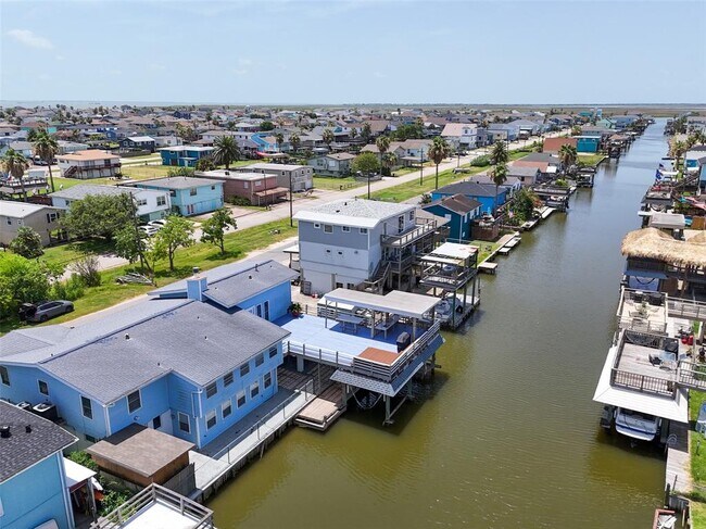 Building Photo - 77 Bayou Vista Dr