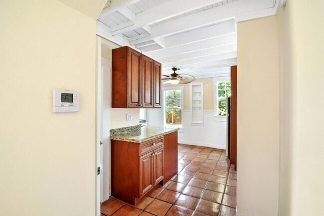 Building Photo - 310 Columbia Dr