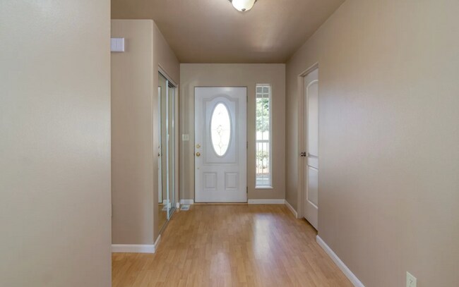 Building Photo - 3612 E Moody Rd