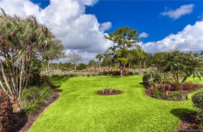 Building Photo - 4194 SW Gleneagle Cir