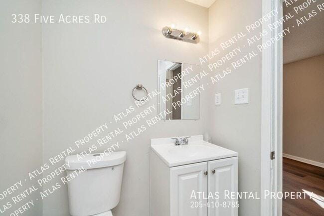 Building Photo - 338 5 Acre Rd