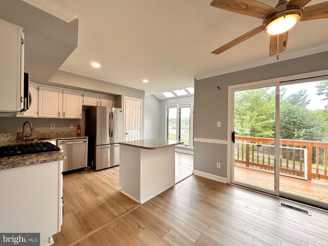 Building Photo - 21220 Hedgerow Terrace