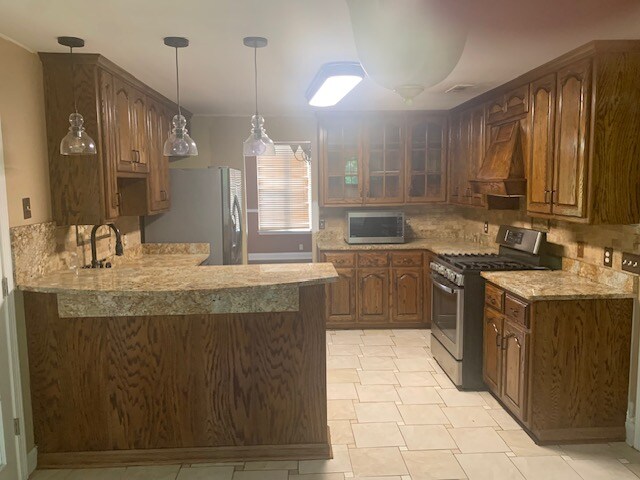 Building Photo - 1332 Rolling Ridge Cir