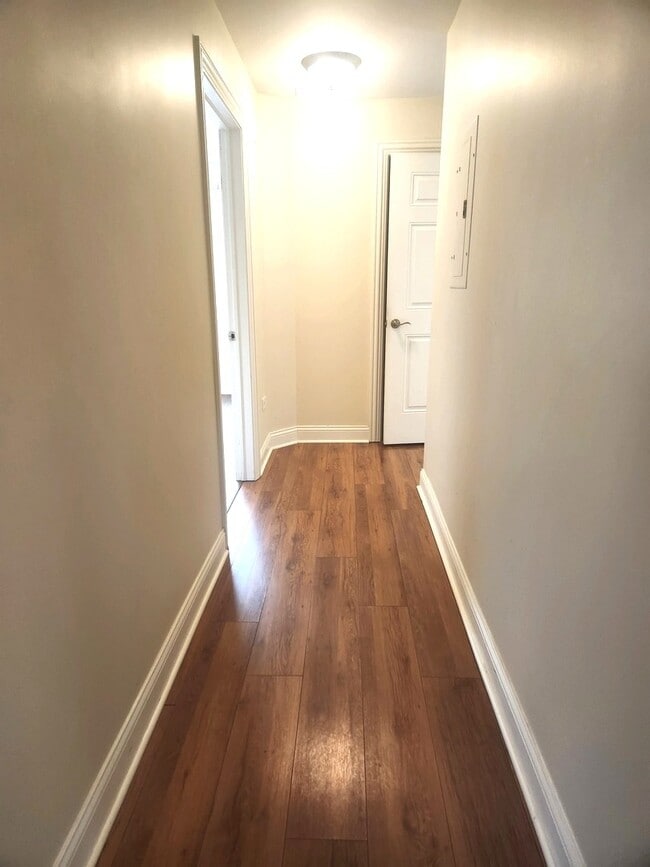 Building Photo - 43 Foxcroft Rd