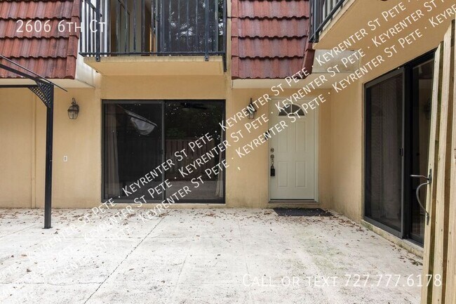 Building Photo - 2606 6th Ct
