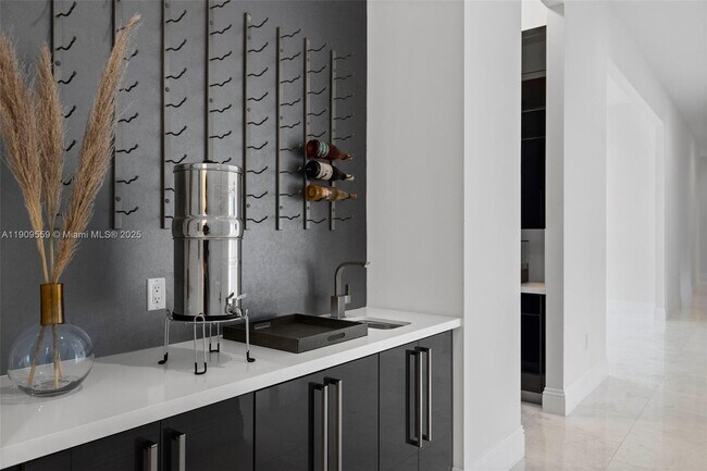 Building Photo - 9580 SW 101st Terrace