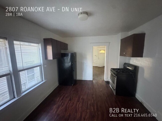 Building Photo - 2807 Roanoke Ave