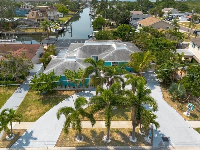 Building Photo - 4643 Bay Crest Dr