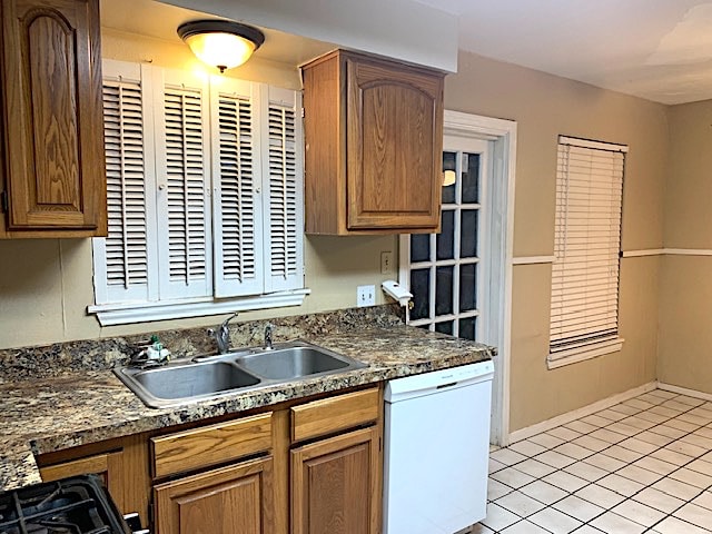 Building Photo - 330 Redcliff Dr