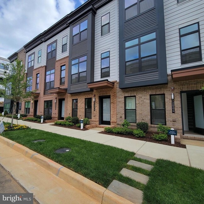 Building Photo - 2004 Tysons Ridgeline Rd