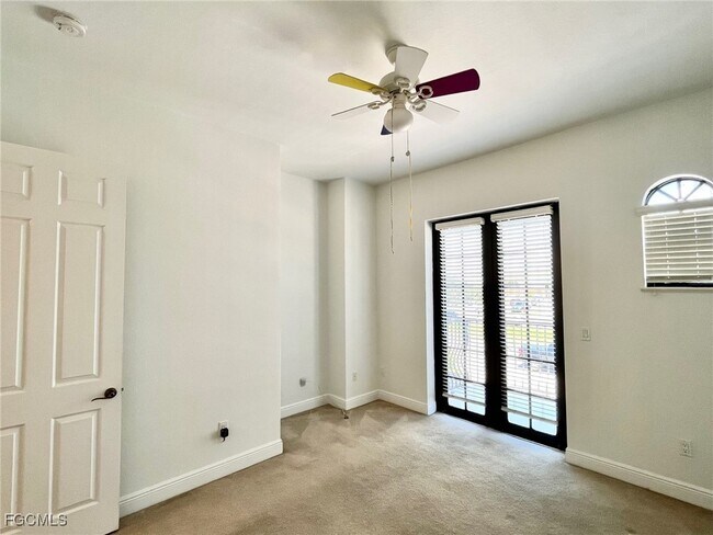Building Photo - 4820 SW 17th Pl