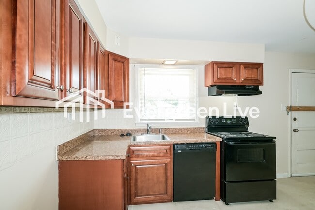 Building Photo - 220 Jeanette Dr