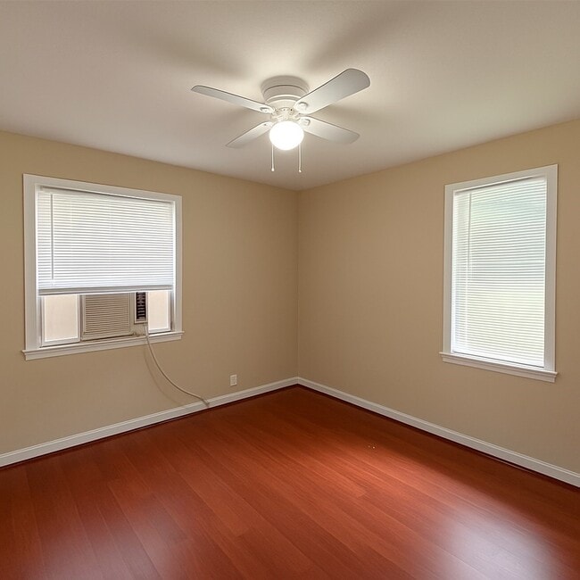 Building Photo - 610 N Vionett Ln