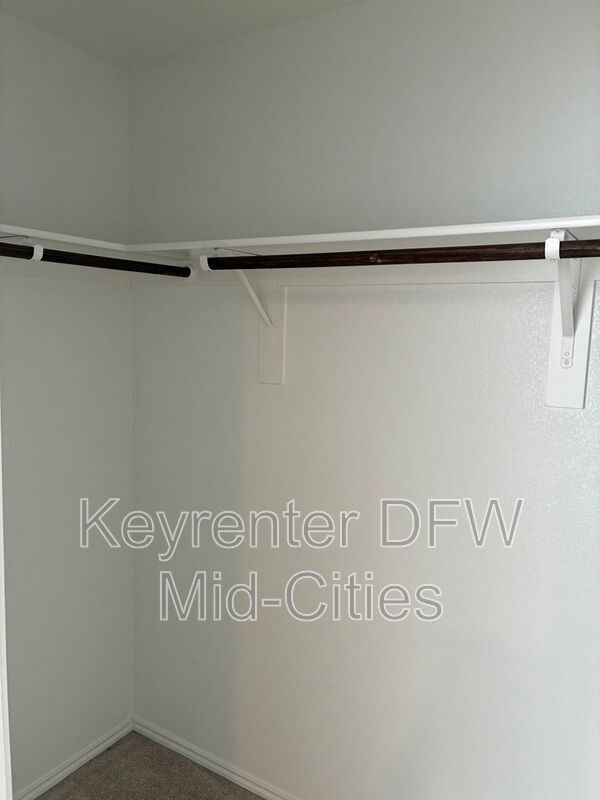 Building Photo - 2840 Eppright Dr