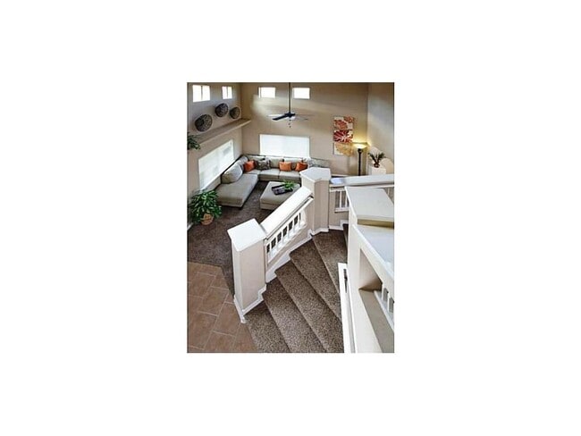 Building Photo - Great 2 story property located at West Hills!