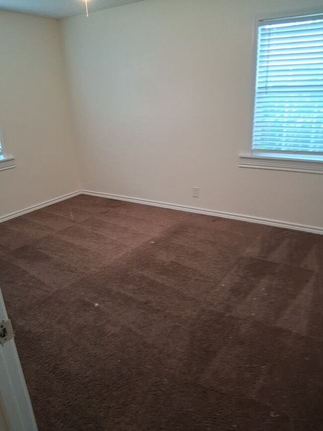 Building Photo - 1414 Alta Mira Dr