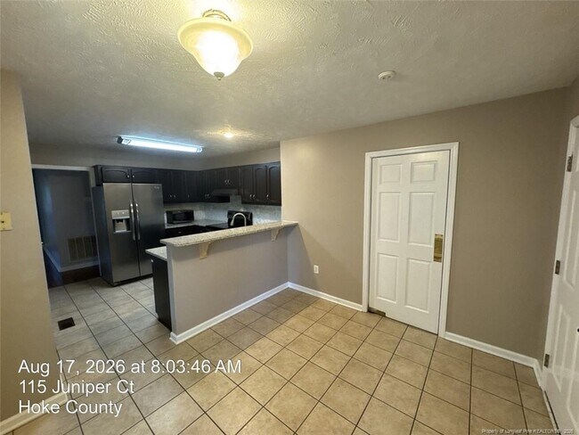 Building Photo - 115 Juniper Ct