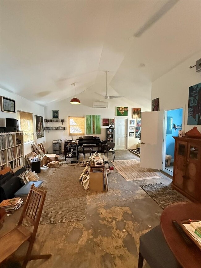 Building Photo - 294 NE 57th St