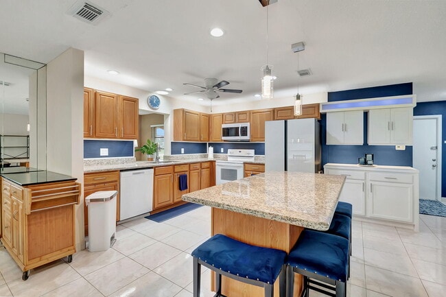 Building Photo - 6078 Dusenburg Rd