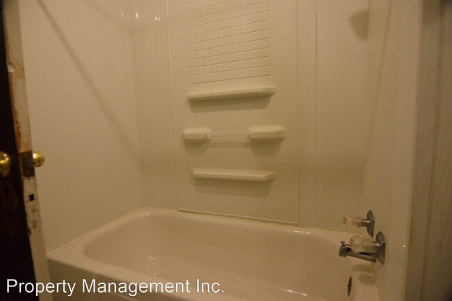 Building Photo - 1 br, 1 bath House - 513 Maple