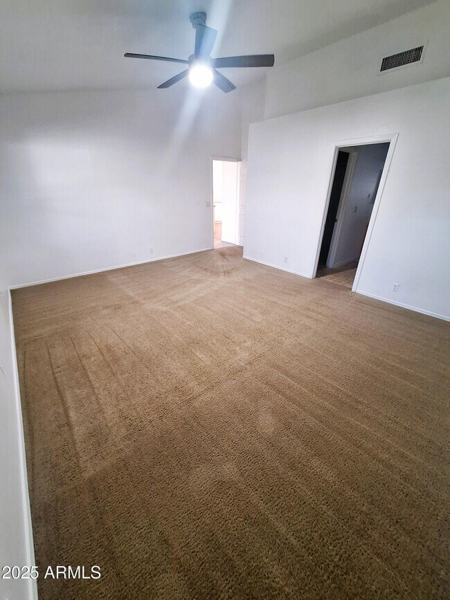 Building Photo - 8136 W Stella Ave