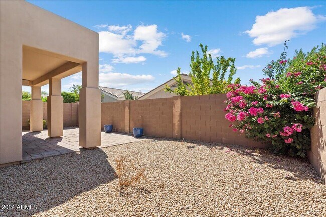 Building Photo - 8875 E Conquistadores Dr