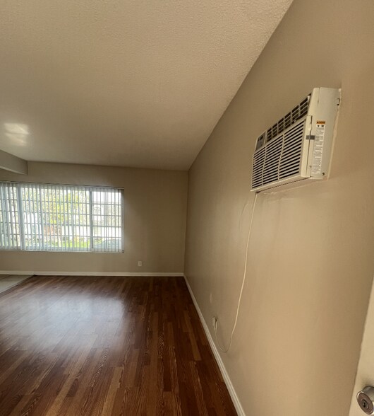 Building Photo - 10932 Palma Vista Ave