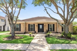 Building Photo - 382 Dawn Hill Dr