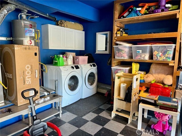 Building Photo - 20871 Heatherview