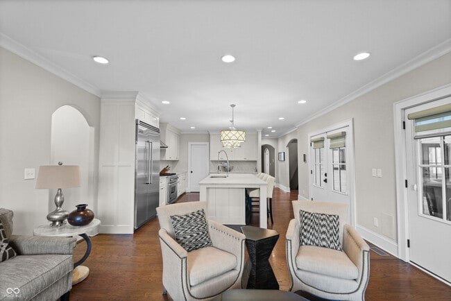 Building Photo - 1210 Golden Hill Dr