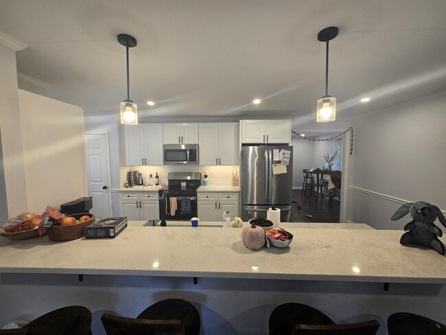 Building Photo - 1055 College Station Rd