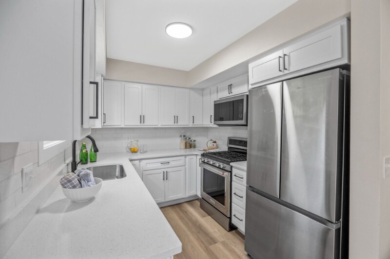 Building Photo - 57 Cheshire Dr