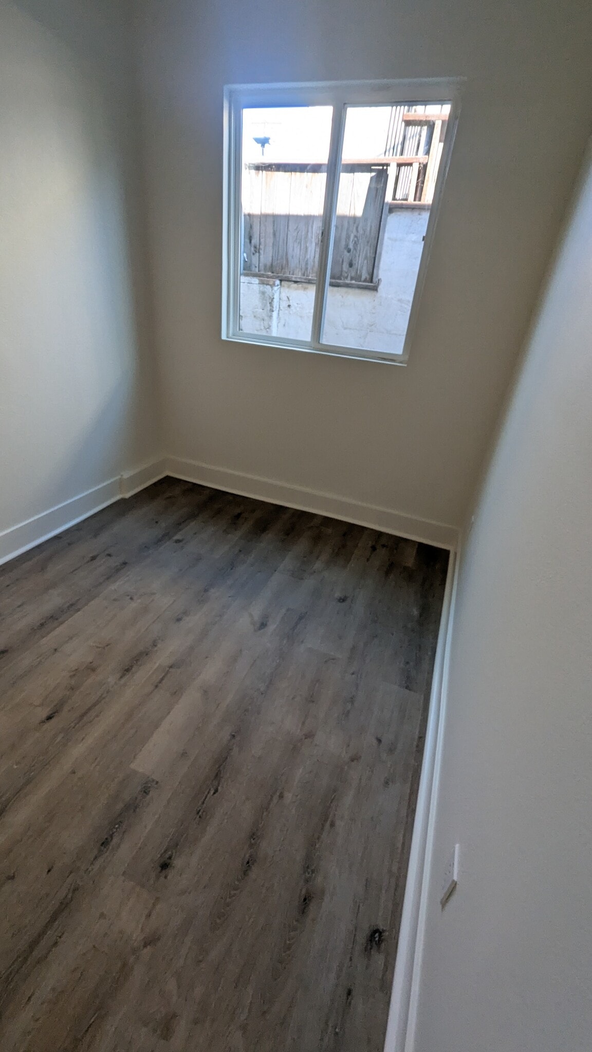 Building Photo - 392 West Center Ave