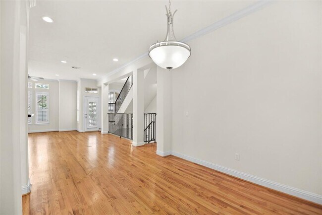 Building Photo - 5006 Gibson St