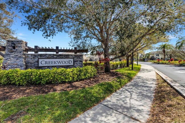 Building Photo - Beautiful Townhome for Rent