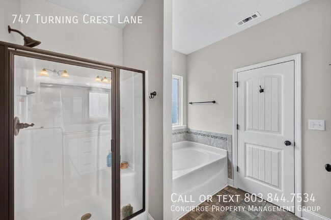 Building Photo - 747 Turning Crest Ln