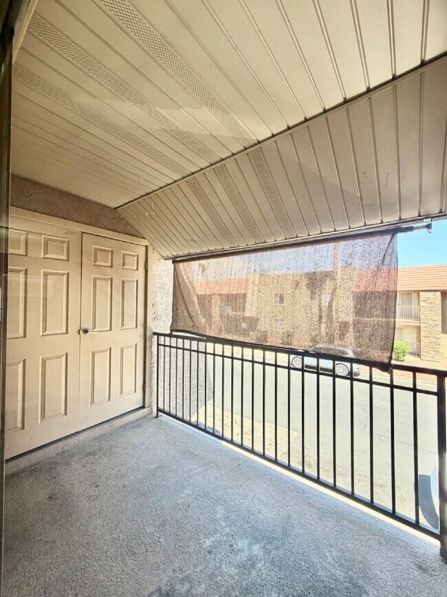 Building Photo - Las Vegas Guard-Gated Condo for Rent | 2 Bedroom Upstairs Unit | River Glen Community