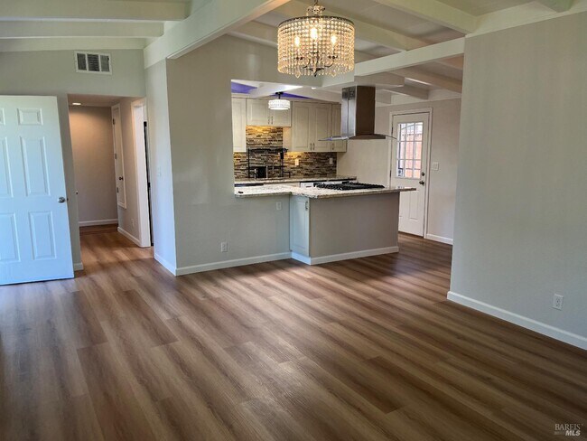 Building Photo - 100 Joan Dr